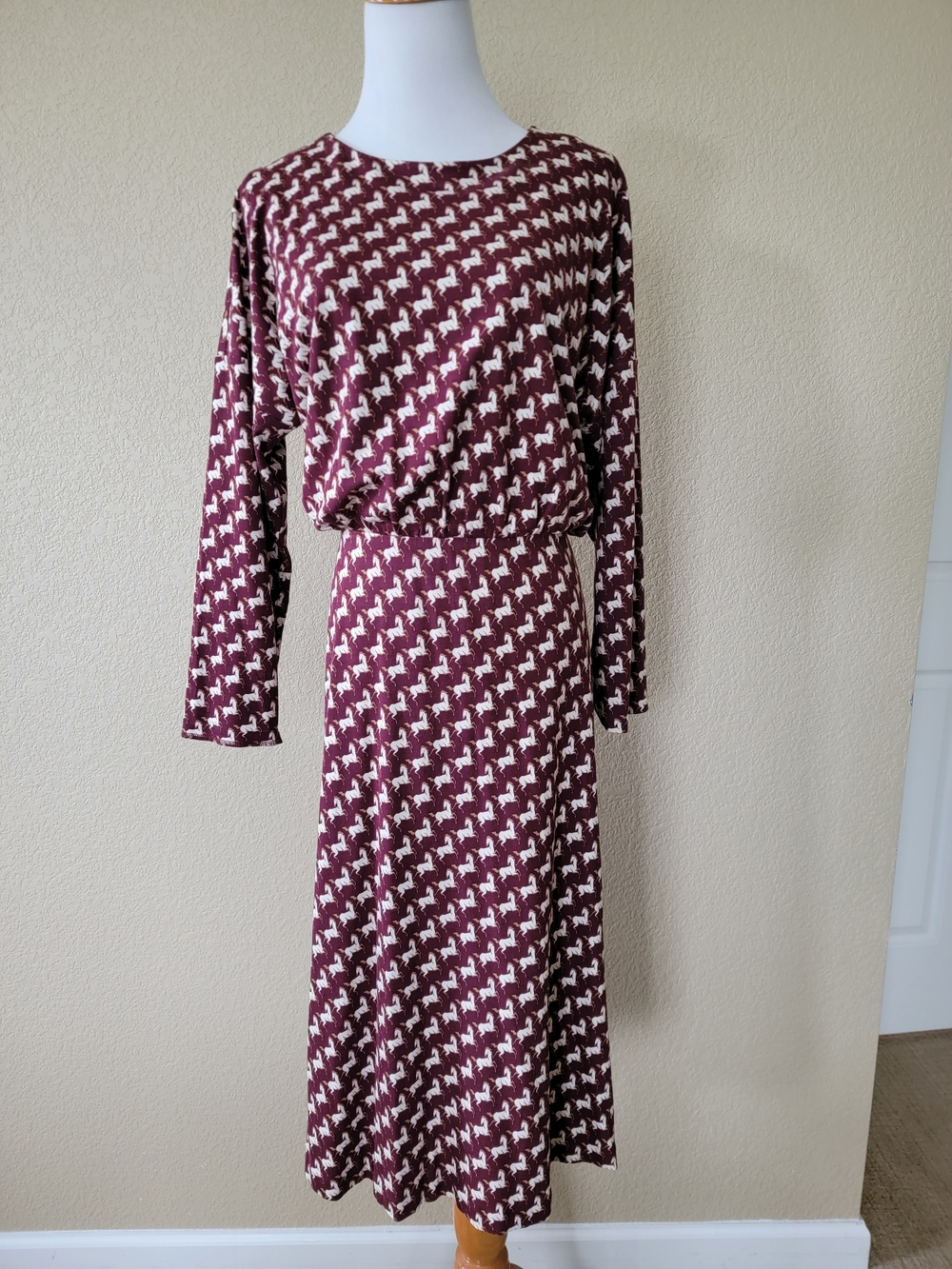 Ann Taylor Horse -Print Maroon & Cream Patterned Petite Dress, Size 14P